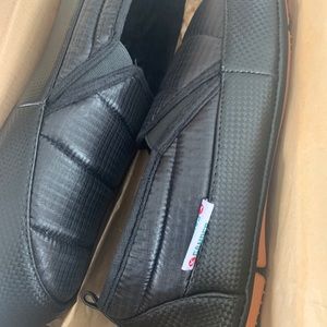 Men’s Gander Mtn Fireplace Hinkley Slippers